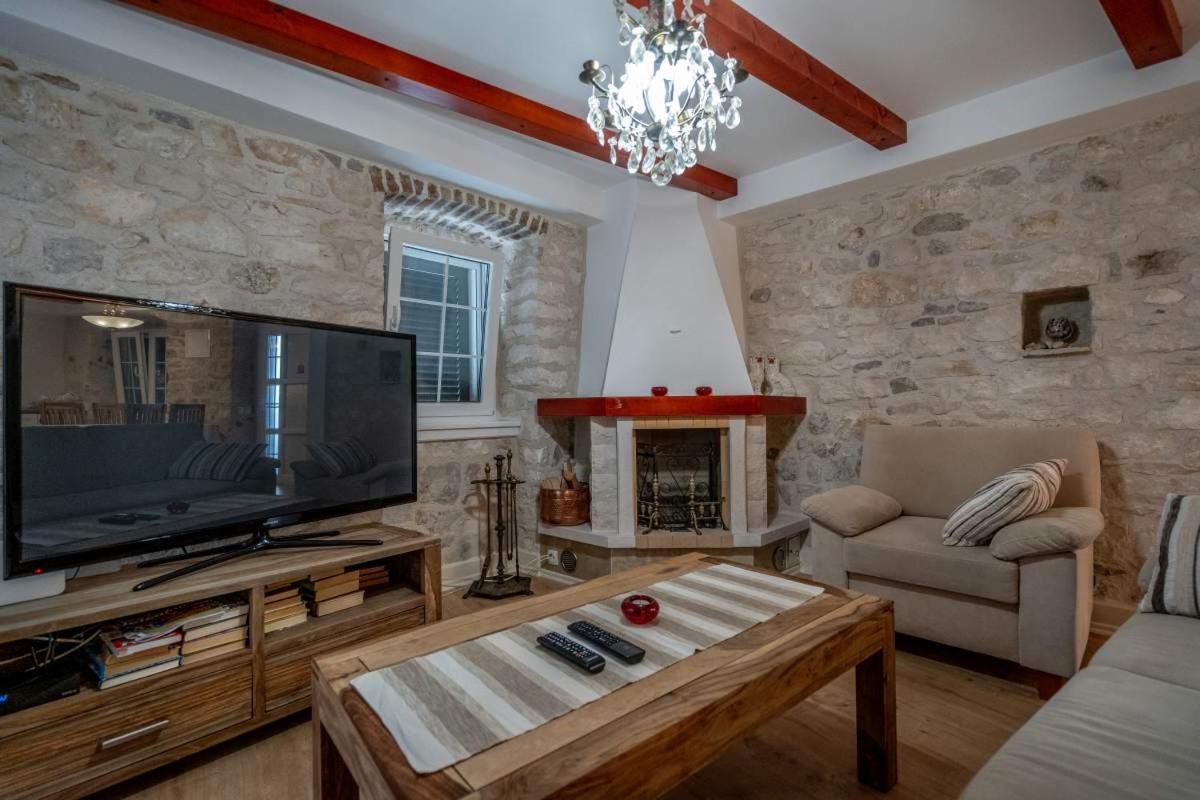 Apartments Inn Baska Voda Ngoại thất bức ảnh